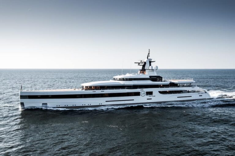 93m Fully-Custom Superyacht by Feadship