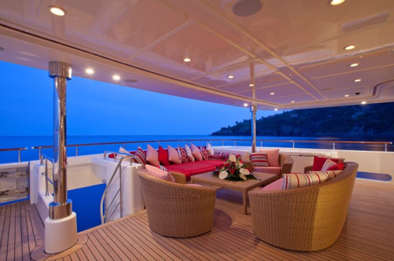 Upper Deck