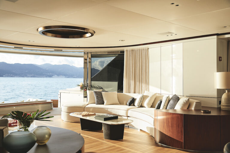 Main Deck Saloon Aft