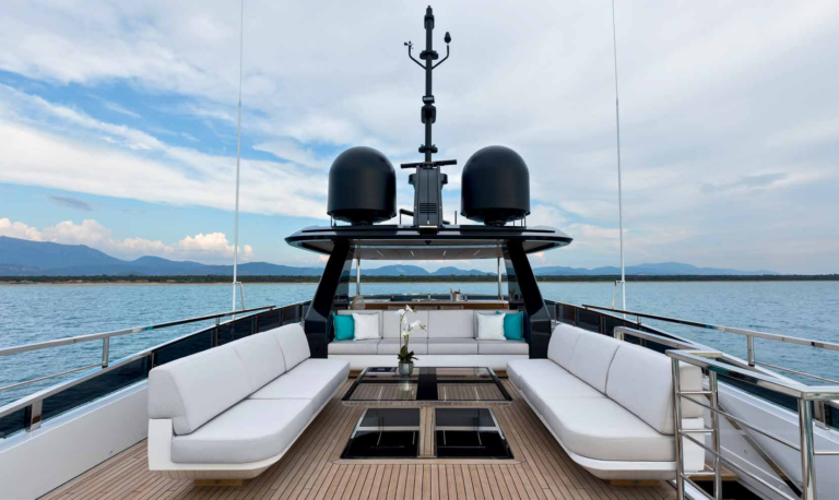 Flybridge Seating Area