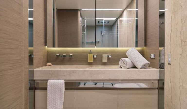 Ensuite Sink