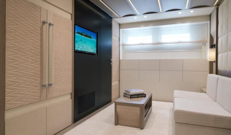 Guest Lounge