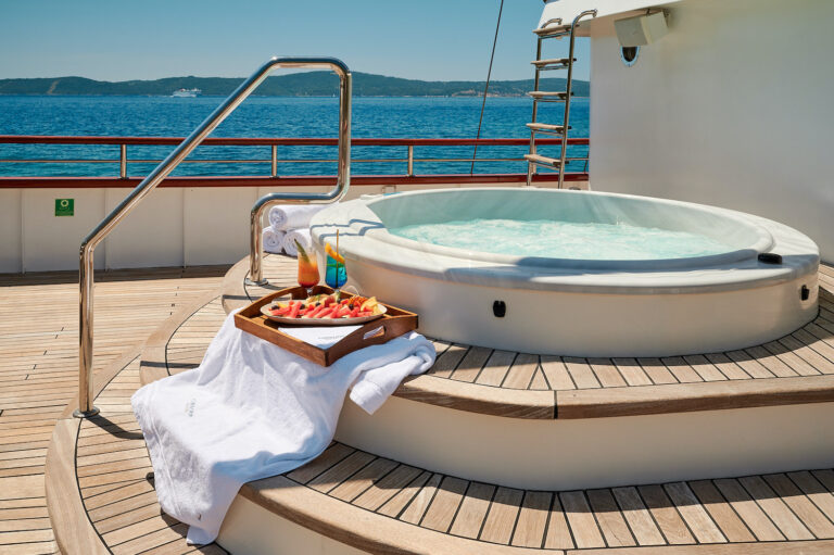 Jacuzzi