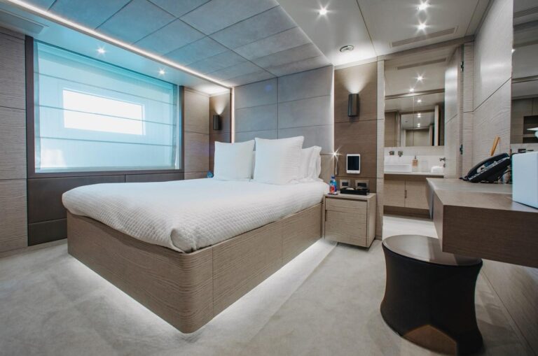 Double Cabin