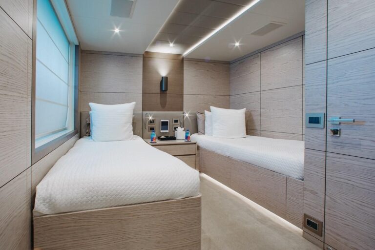 Twin Cabin