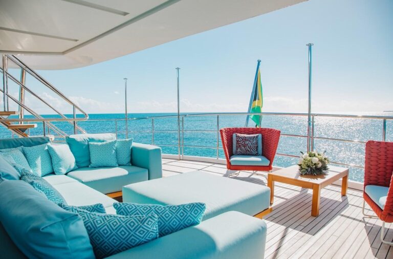 Aft Deck Sofa