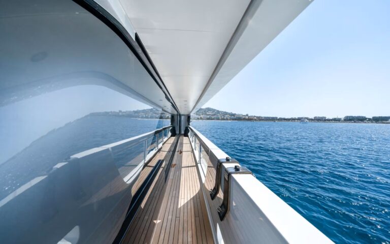 Sidedeck
