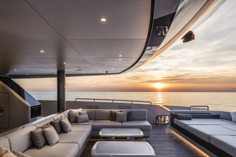 Upper Deck