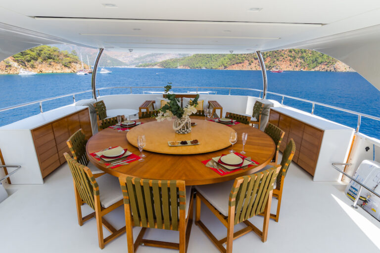 Alfresco Dining On Sun Deck