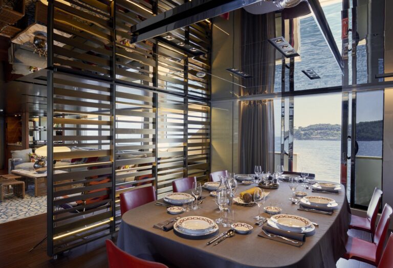 Formal Dining