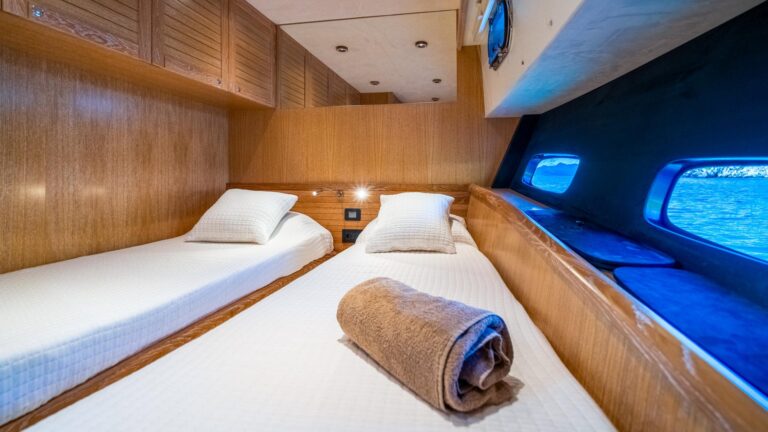 Twin Suite