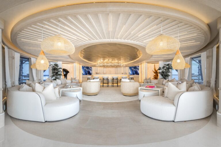 Salon Area