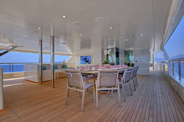 Alfresco Dining