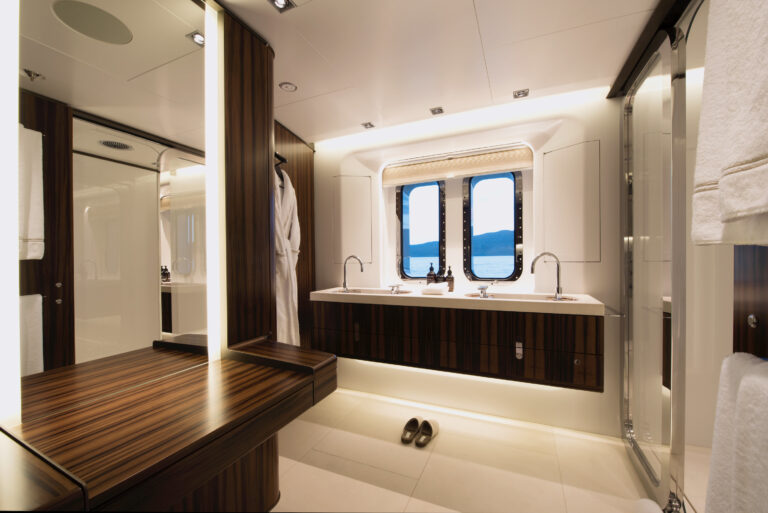 Ensuite