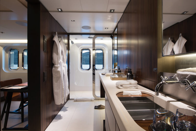 Ensuite