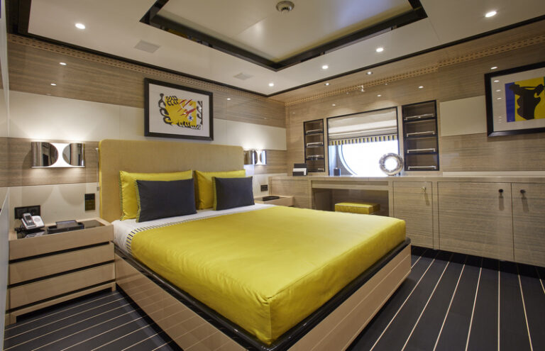 MADAME KATE - VIP Cabin