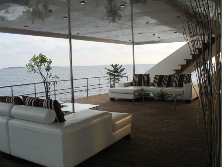 MALDIVE MOSIAQUE - Main deck outdoor 1