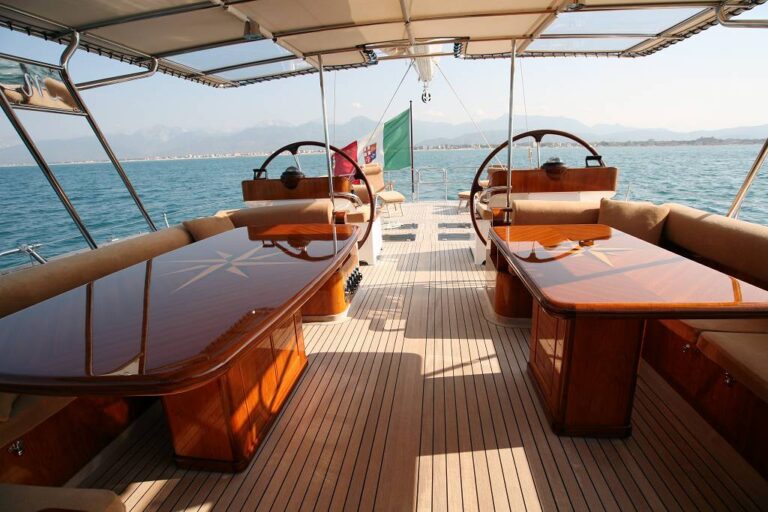 MARELLA - Dual Seating In The Cockpit