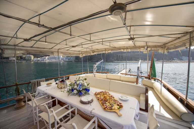 Al Fresco Dining