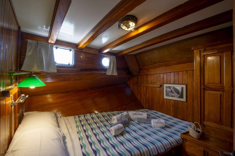 Double Cabin