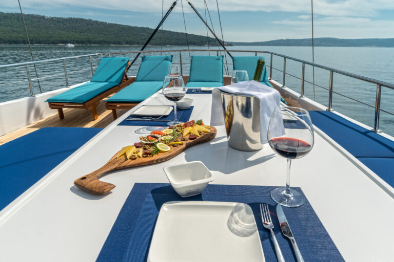 Alfresco Dining