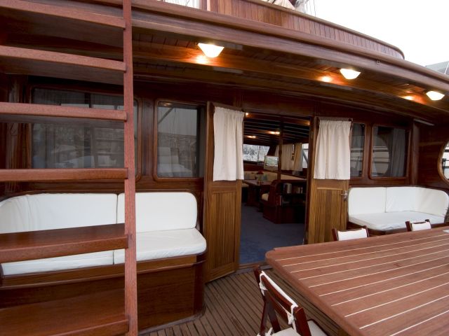 MATINA -  Aft Deck 2