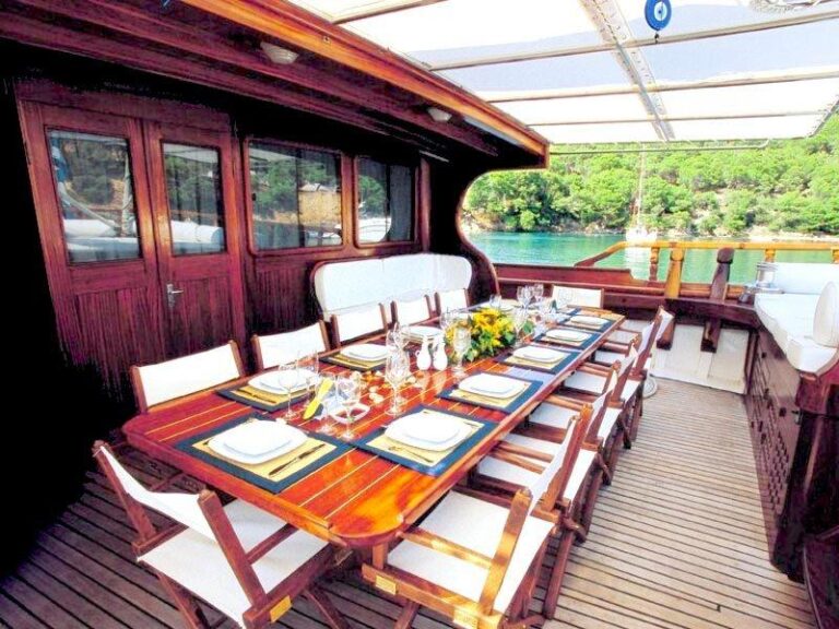 MATINA -  Aft Deck Dining