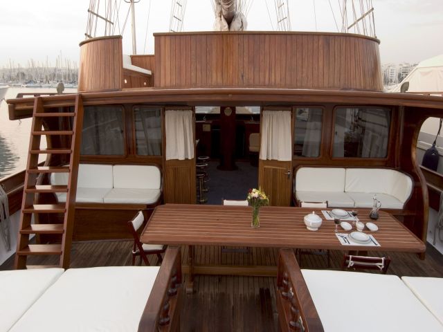 MATINA -  Aft Deck