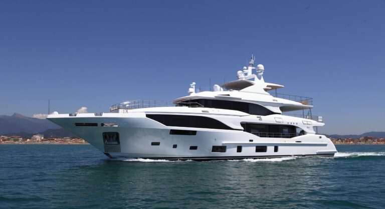 MEDITERRANEO 116 By Benetti - Profile Underway