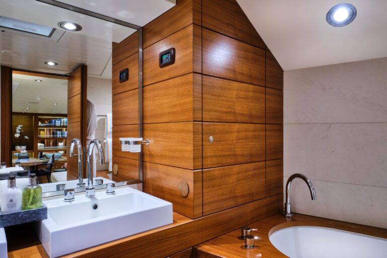 Master Ensuite