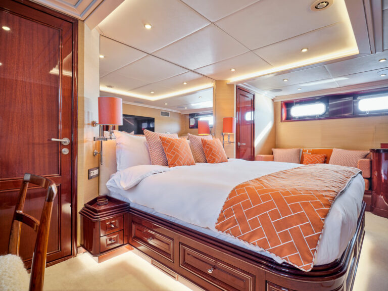 MIA ZOI Master Cabin