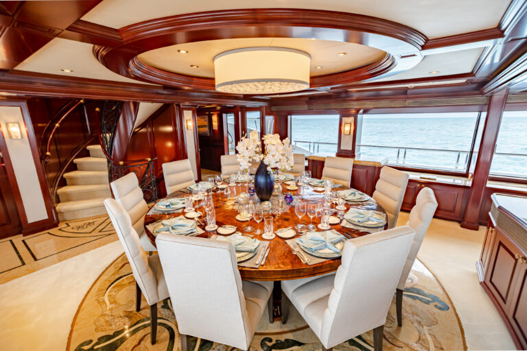 Main salon dining
