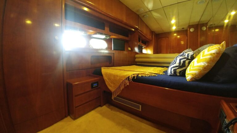 MIS MOONDANCE - Guest cabin
