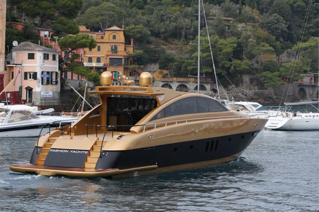Fashion Yachts