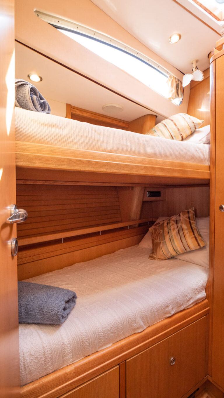 MORNING CALM Bunks