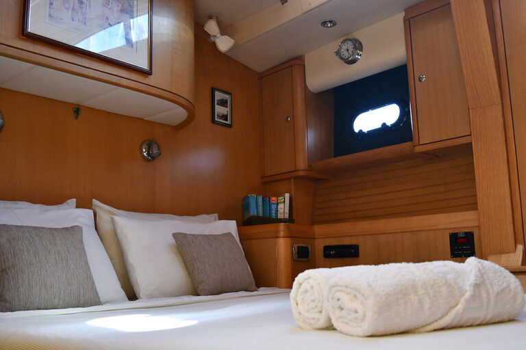 MORNING CALM Master Cabin