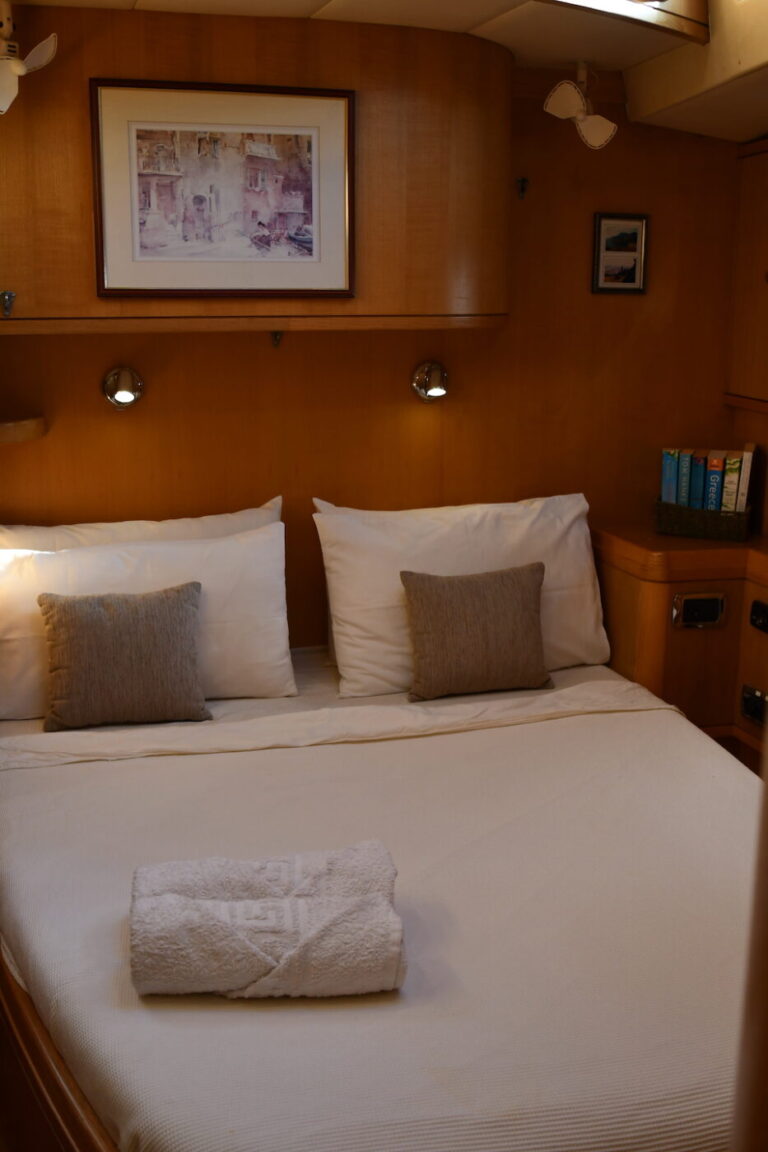 MORNING CALM Master Cabin