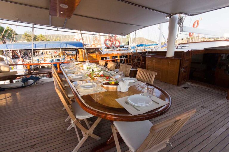 Exterior Dining Set Up
