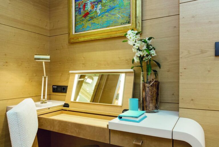 Guest Cabin