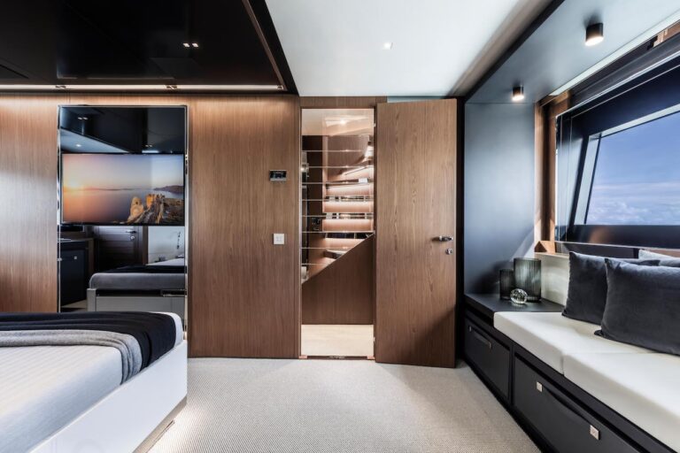 VIP Cabin