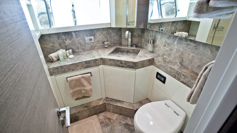 Ensuite