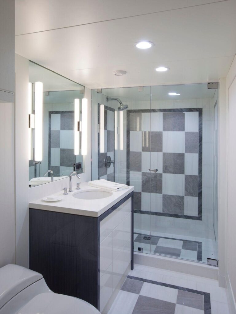Ensuite