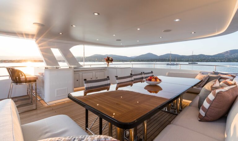 Sun Deck Dining