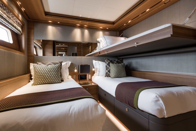 Twin With Pullman
