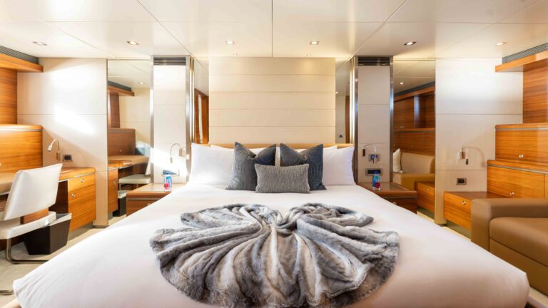 Double Cabin