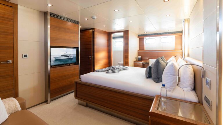 Double Guest Cabin