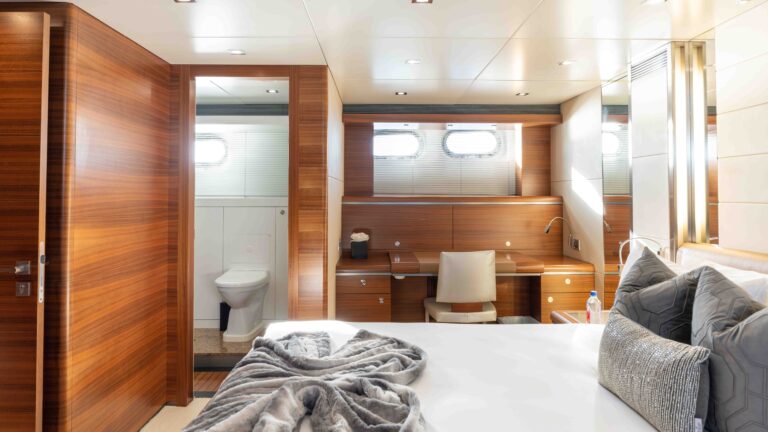 Double Guest Cabin