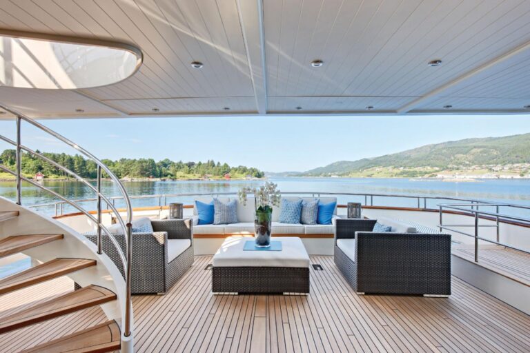Aft Deck Lounge