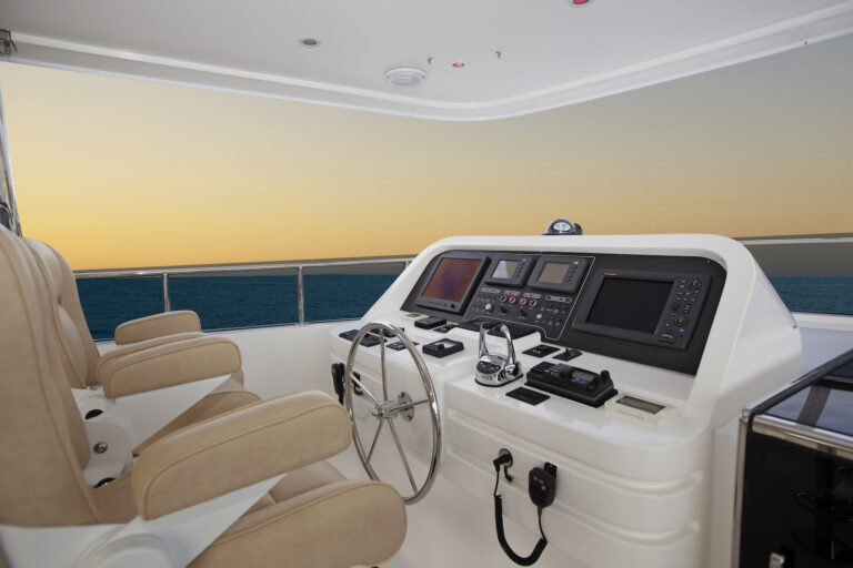 Helm Station