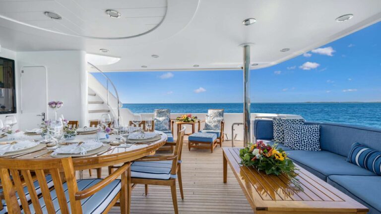 Al Fresco Dining Set Up